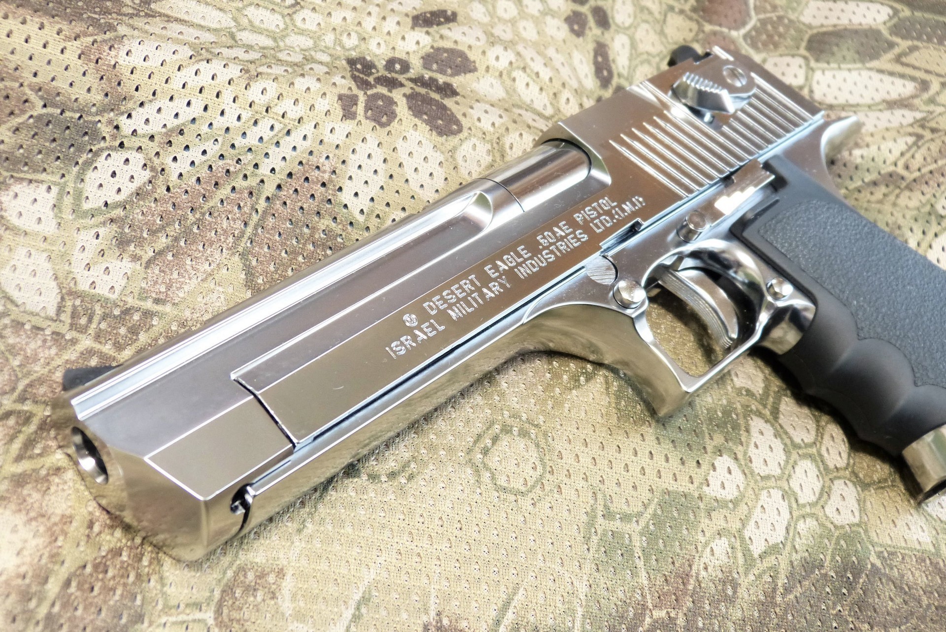 東京マルイ DESERT EAGLE.50AE CHROME STAINLESS