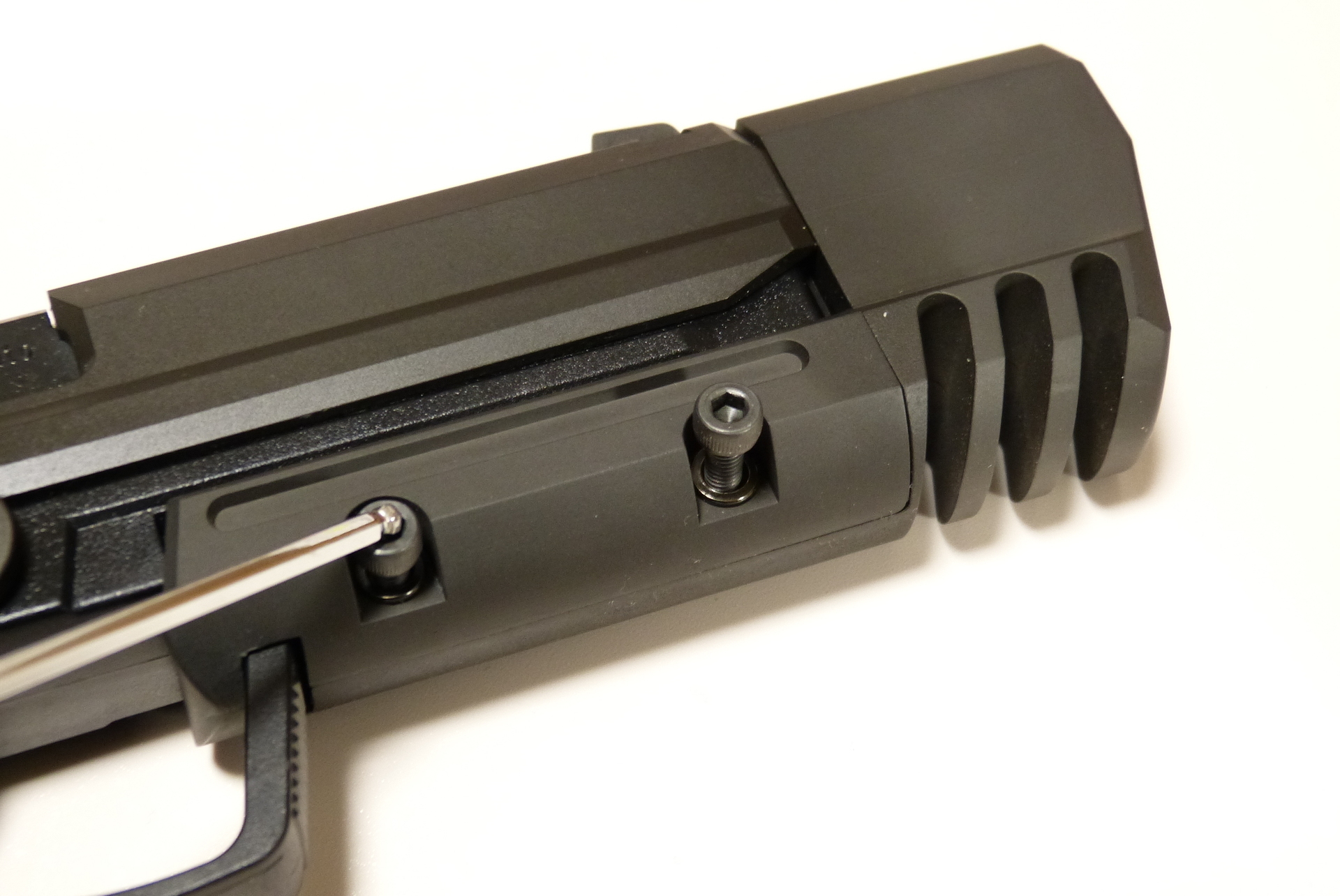 KSC USP.45 マッチ スライドHW ガスガンをレビュー: まる吉の