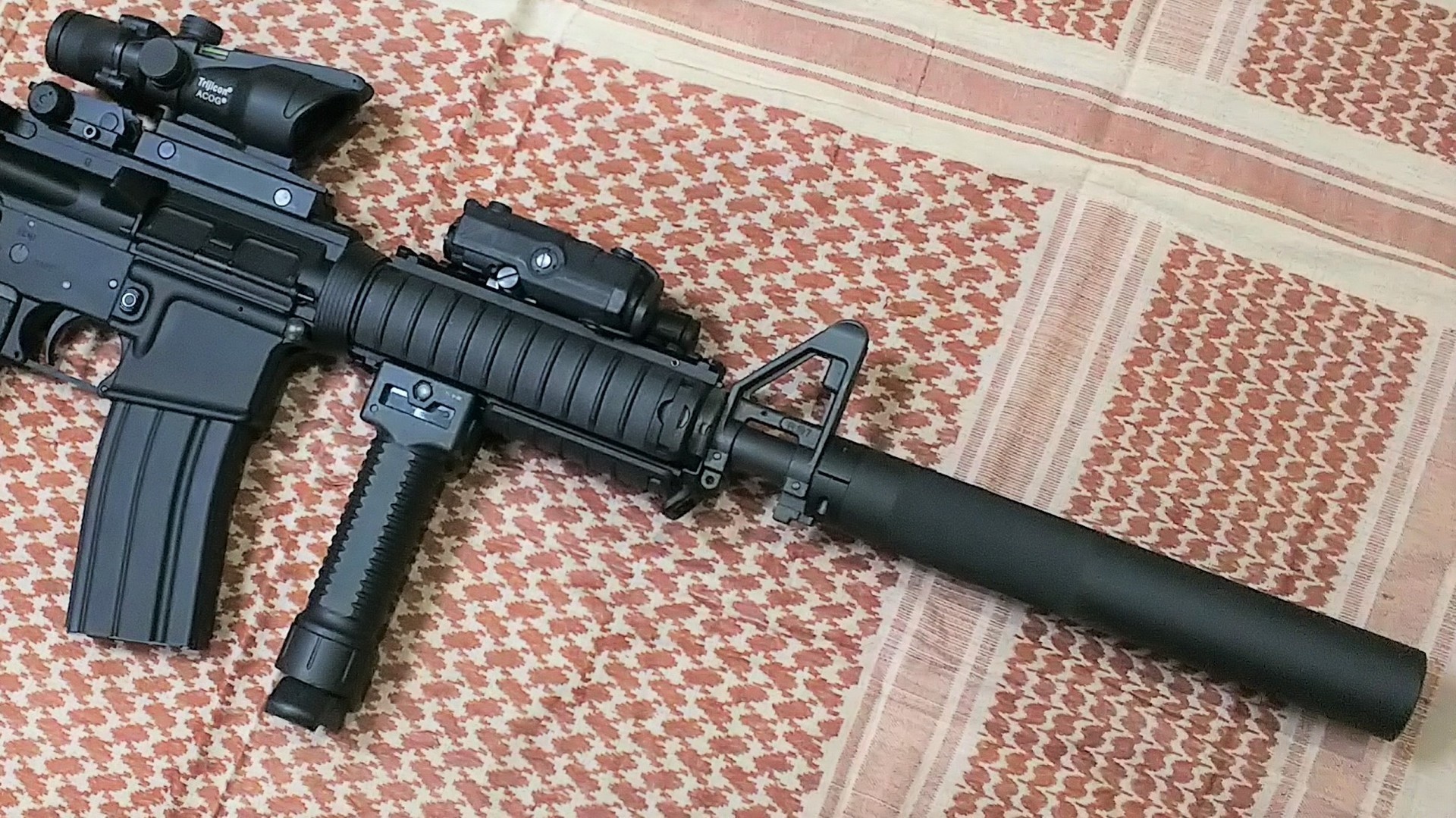 VFC OPS 3rd M4 サイレンサー レビュー: まる吉のトイガン駐屯地