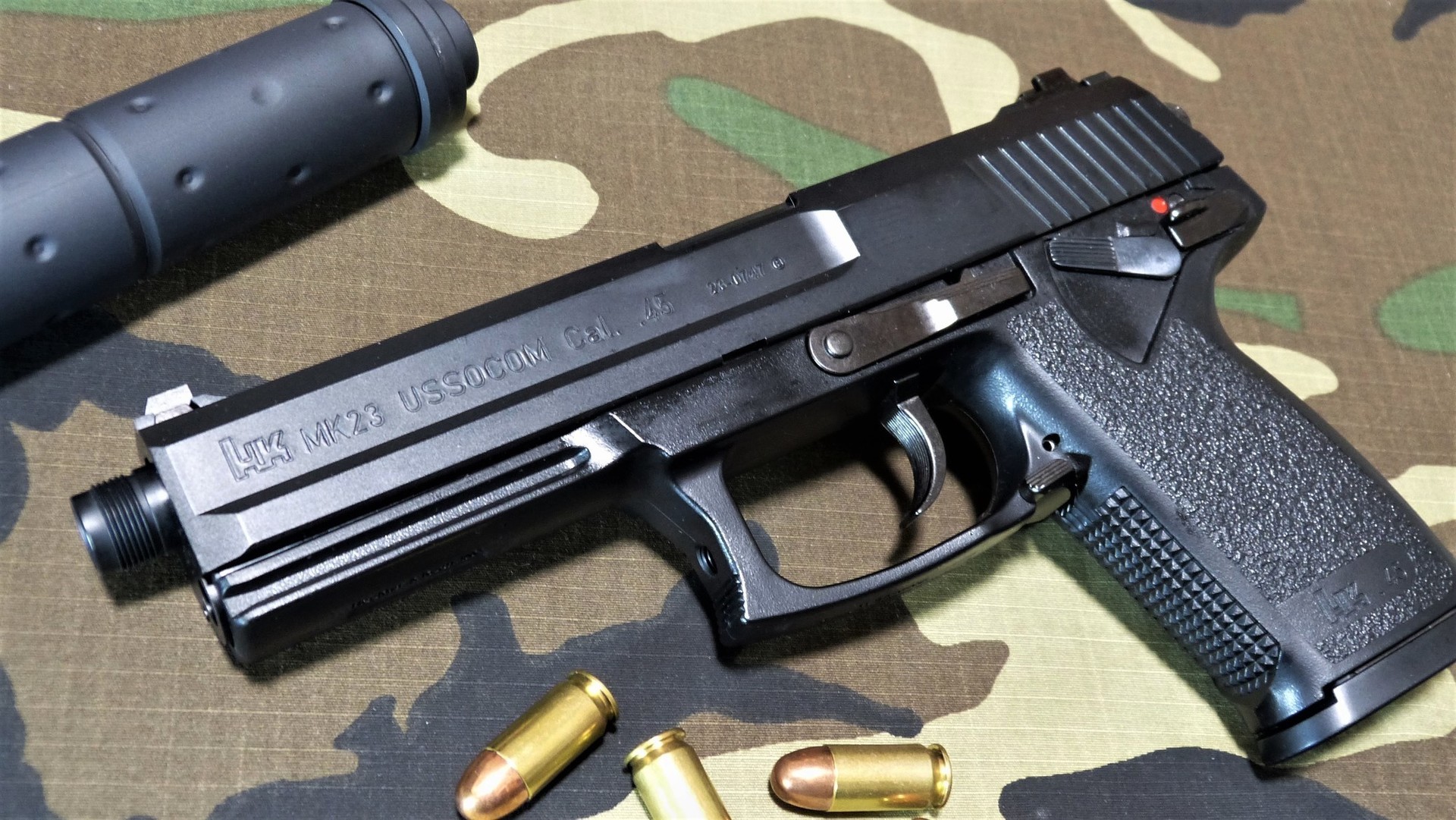 お得特価】 KSC MK23 US SOCOM PISTOL ソーコム スペアマガジン 付き