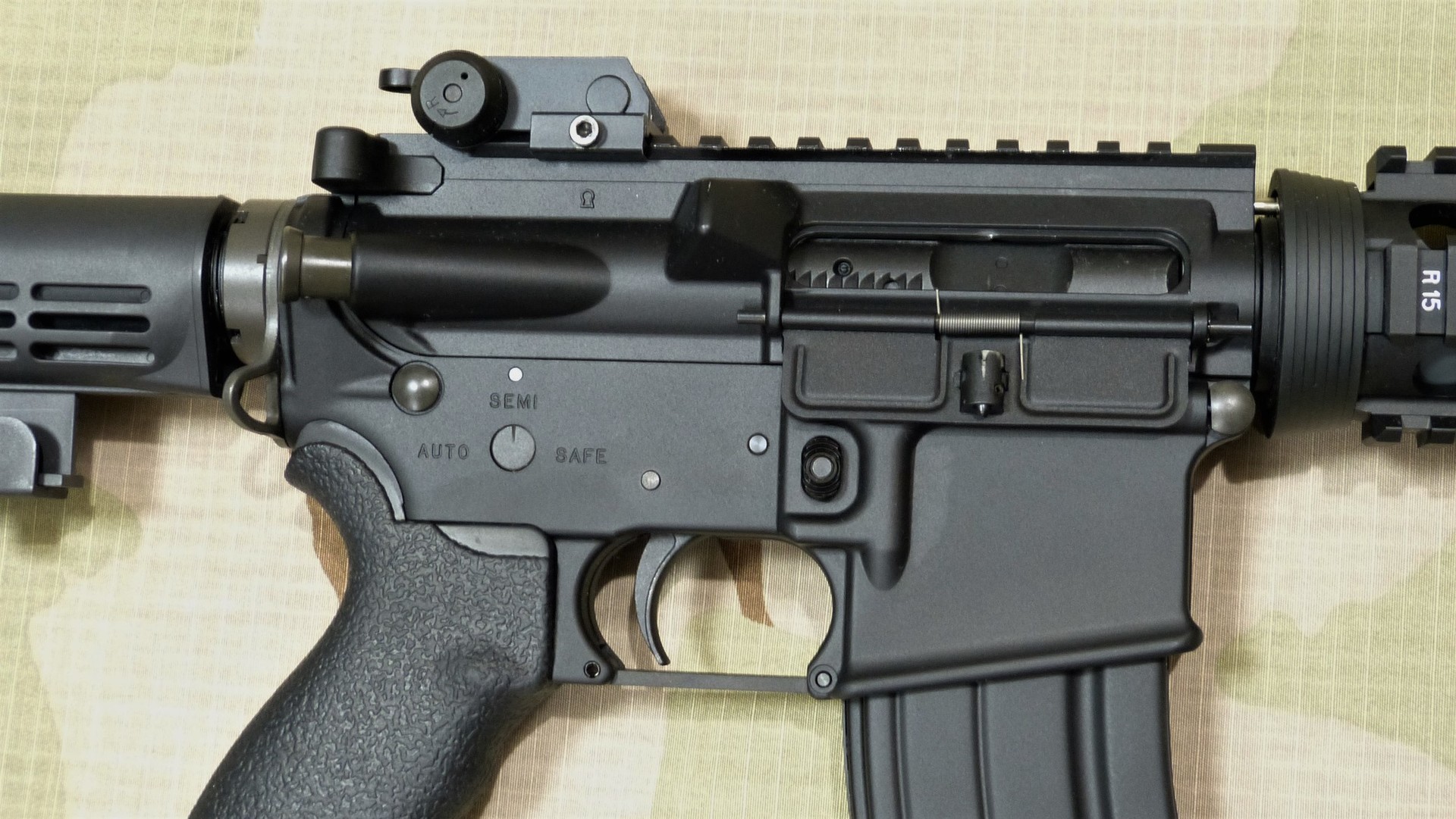 VFC Colt SOPMOD M4A1 DX 2015 Ver. ガスブローバックライフルのレビュー: まる吉のトイガン駐屯地