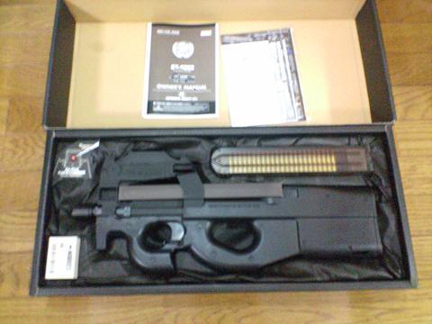 This is a gun. 」 東京マルイ FN P90 電動ガンのレビュー: まる This is a gun. 」 東京マルイ FN P90 電動ガンのレビュー: まる