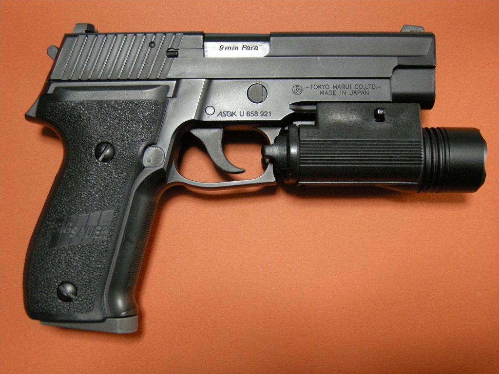 東京マルイ SIG P226 RAIL ガスブローバックをレビュー: まる吉のトイガン基地