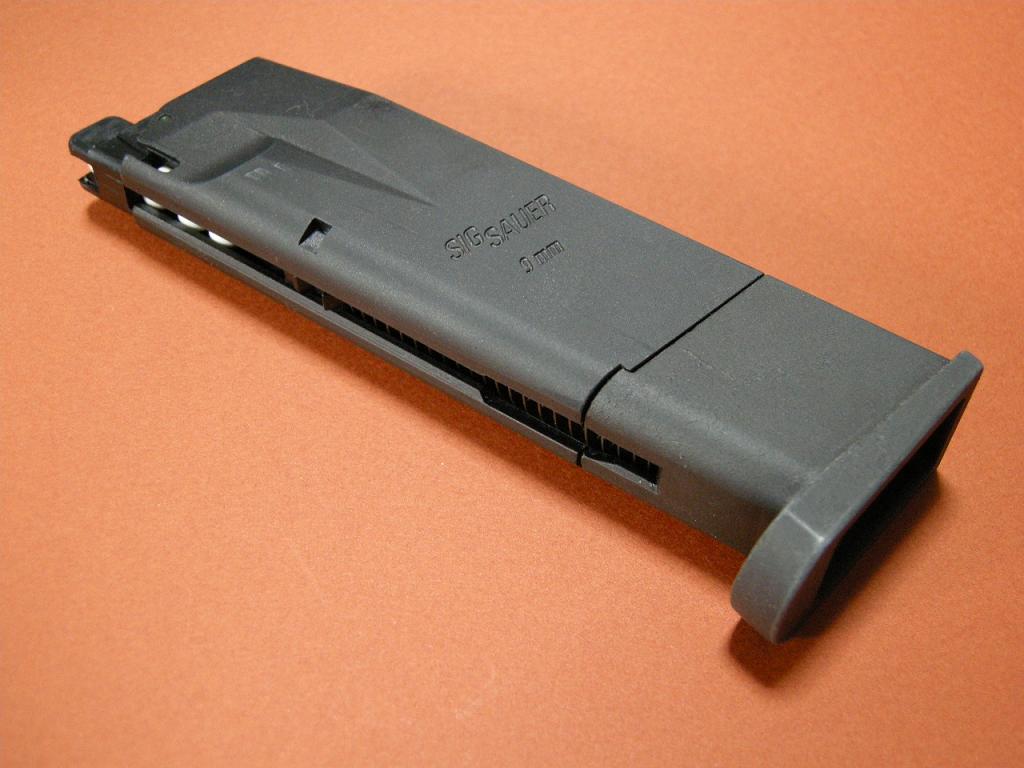 東京マルイ SIG P226 RAIL ガスブローバックをレビュー: まる吉