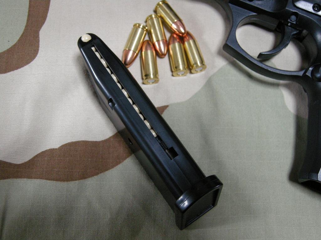 アカデミー/セキトー M92F エアコッキングをレビュー: まる吉の
