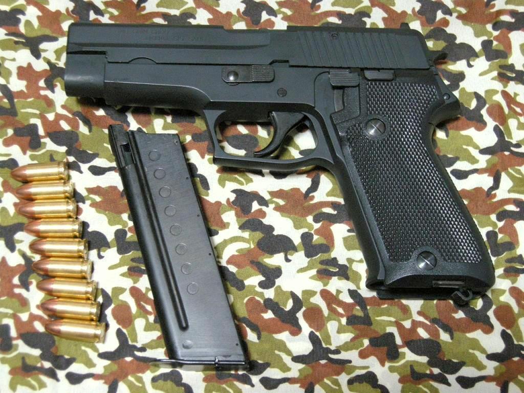 タナカ 9mm拳銃 航空自衛隊モデル（SIG P220） レビュー: まる吉の 