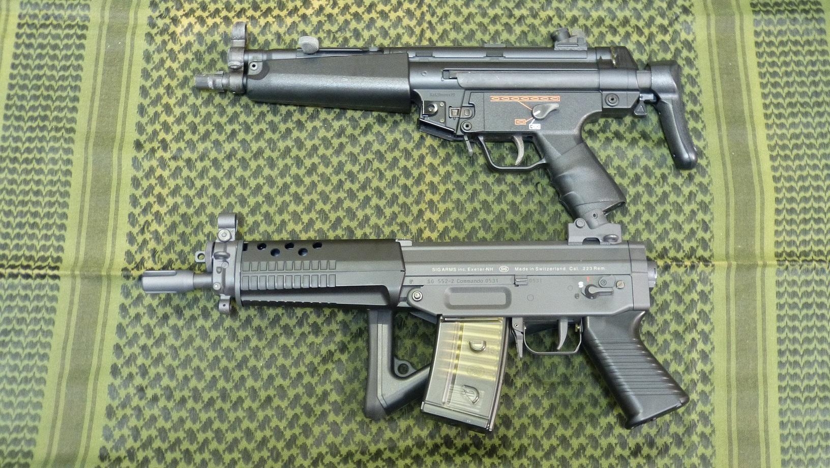 東京マルイ SIG552 シールズ 220連射マガジンとローマウントベース付き