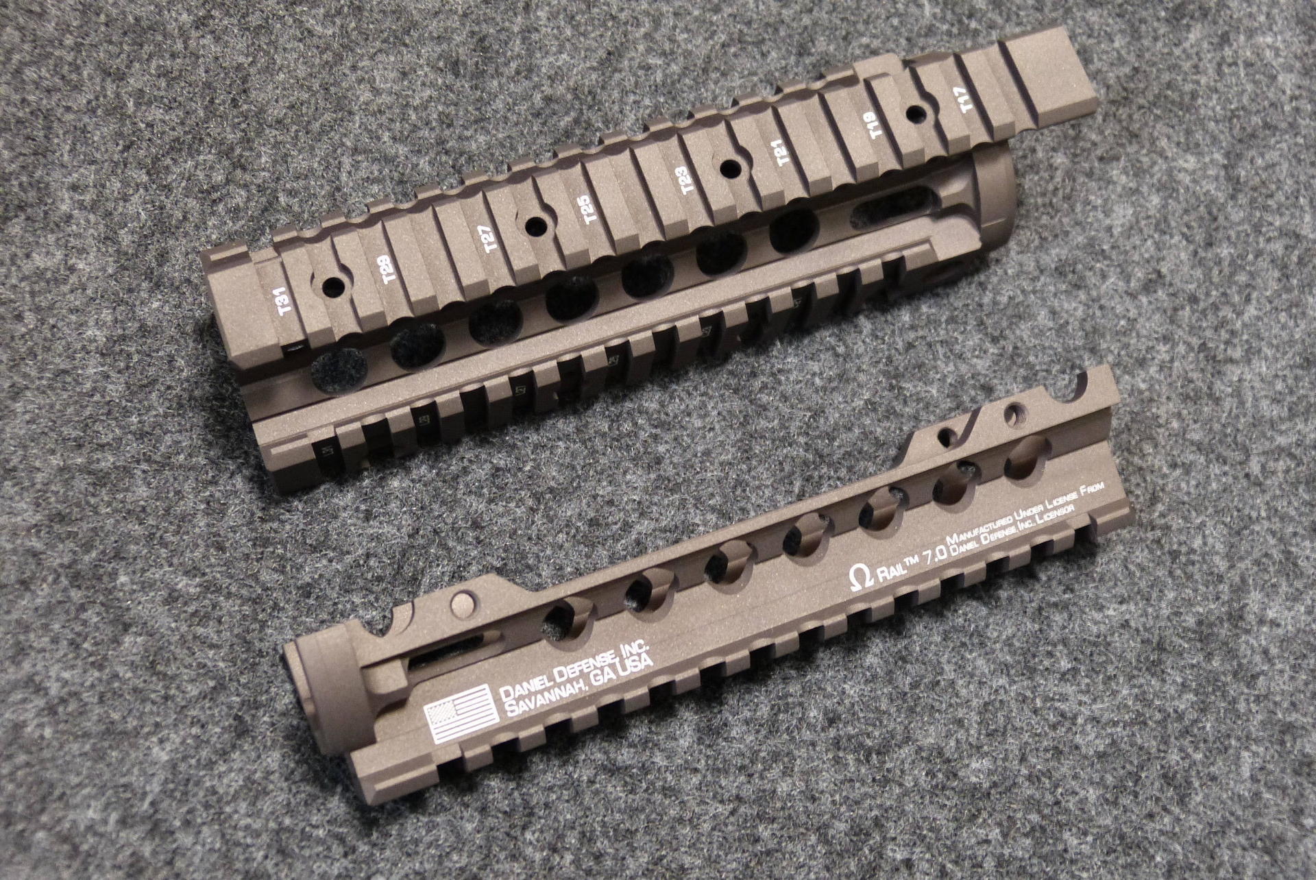 Daniel DEFENSE omega 7インチ ハンドガード ダニエル