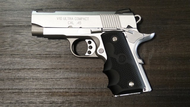 【東京マルイ】V10ウルトラコンパクト 対策済モデル 販売価格¥10,583】【中古即納】東京マルイ 不良対策済み ガス